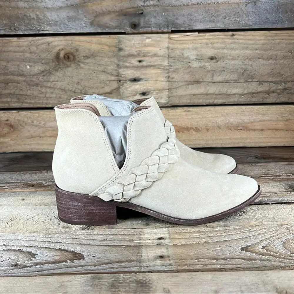 Kaanas Ra Western Bootie - Tan Suede Leather - 7 - New without box